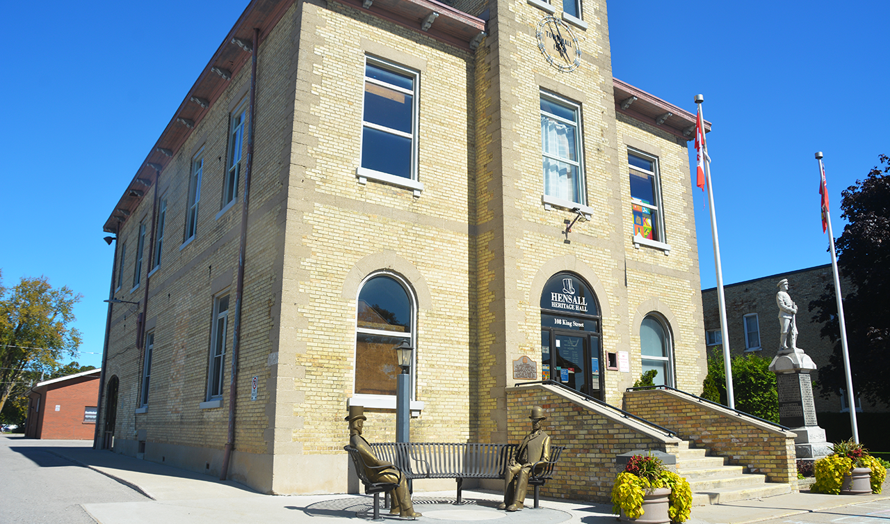 Hensall Branch exterior