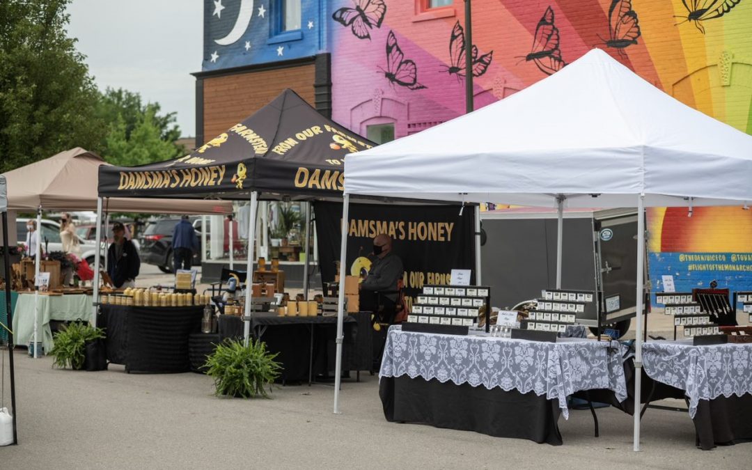 Photo of vendors at the Goderich Farmers Market